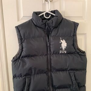 Is polo assassin black puffer vest